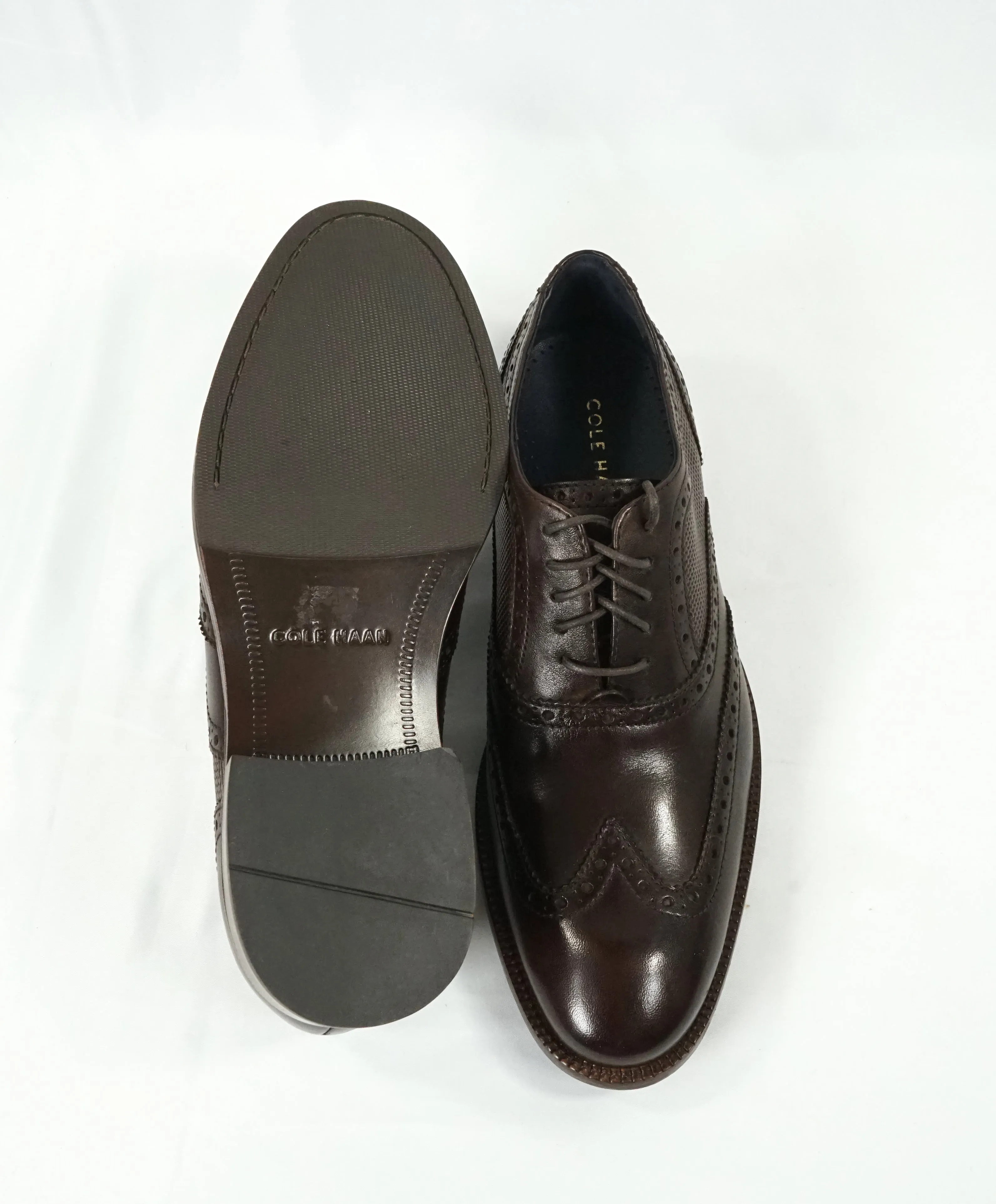 COLE HAAN - "Williams" Leather Wingtip Oxfords Padded Insole - 8.5